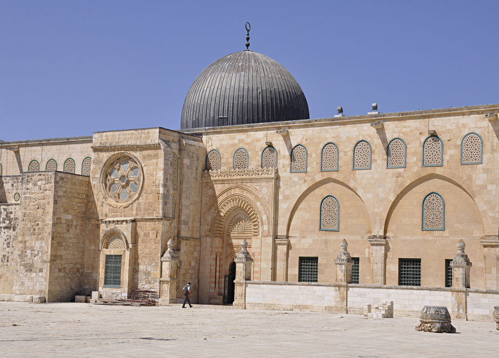 Кто построил аль акса. Мечеть Аль-Акса. Мечеть Акса в Иерусалиме. Мечеть Аль Масджид Аль Акса. Аль-Акса (отдаленная мечеть), Иерусалим.