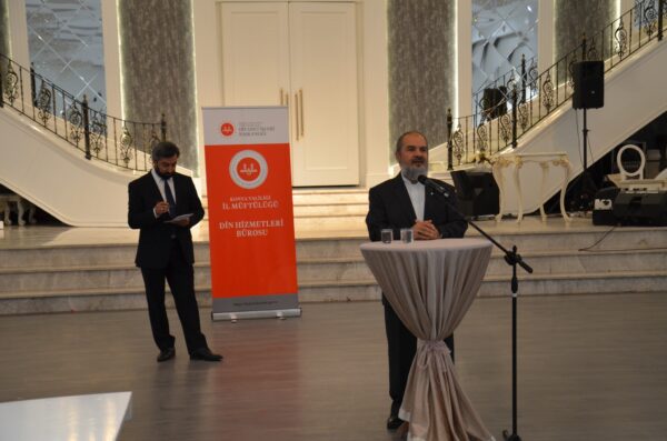 Mevlid-i Nebi-Camiler ve Din Görevlileri Haftası dolayısıyla kaynaşma yemeği programı düzenlendi.
